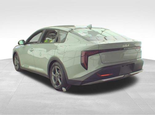 Morning Haze 2025 Kia K4 LXS