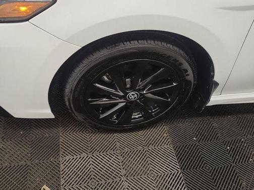Ice Cap 2024 Toyota Camry