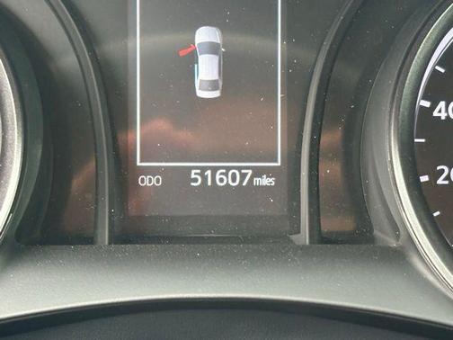 Ice Cap 2024 Toyota Camry SE
