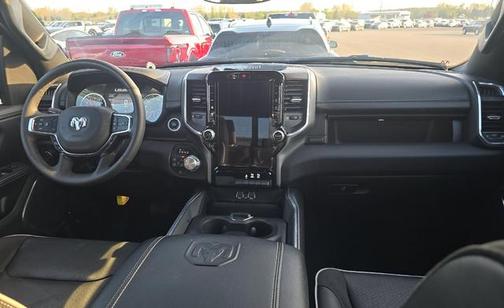 Diamond Black Crystal Pearlcoat 2025 RAM 1500 Laramie