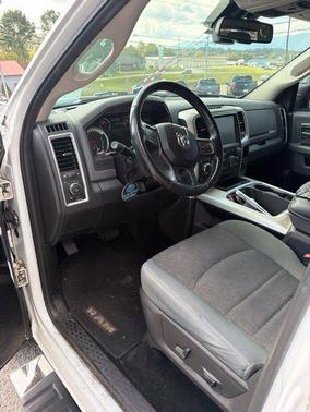 Bright White Clearcoat 2016 RAM 1500 Big Horn