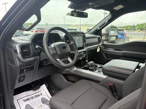 Agate Black Metallic 2026 Ford F-150 XLT