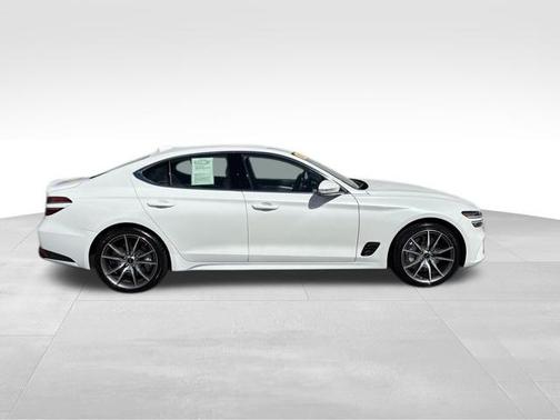 2025 Genesis G70 2.5T RWD