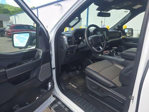 Oxford White 2025 Ford F-150 Lariat