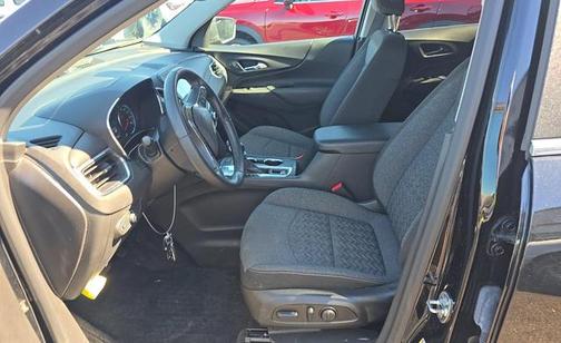 Mosaic Black Metallic 2024 Chevrolet Equinox 1LT