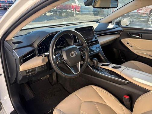 2021 Toyota Avalon XLE