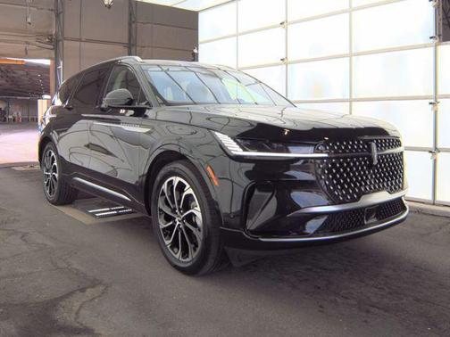 2024 Lincoln Nautilus Reserve