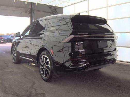 2024 Lincoln Nautilus Reserve