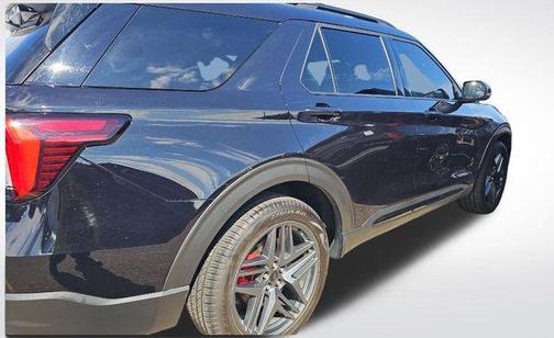 Agate Black Metallic 2025 Ford Explorer ST