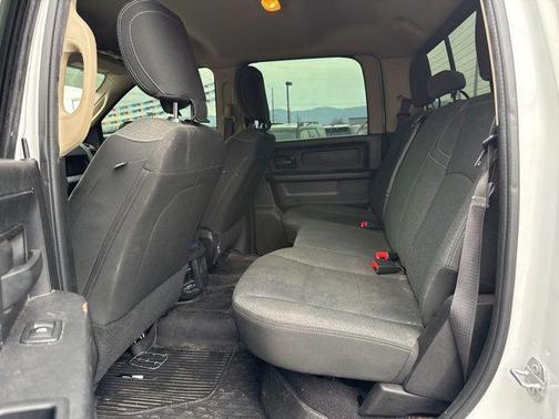 2020 RAM 2500 Tradesman Crew Cab 4X4 6'4' Box