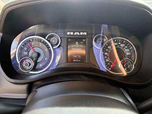 2020 RAM 2500 Tradesman Crew Cab 4X4 6'4' Box