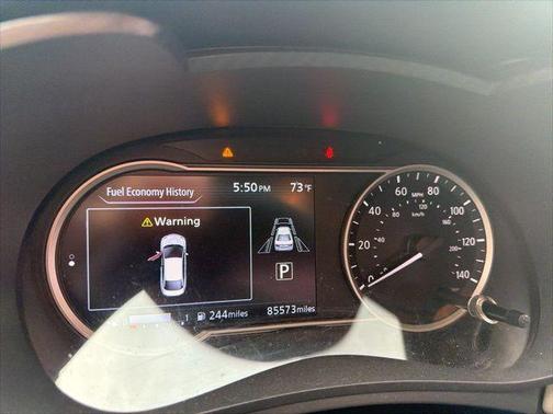 Aspen White TriCoat Pearl 2020 Nissan Versa 1.6 SV