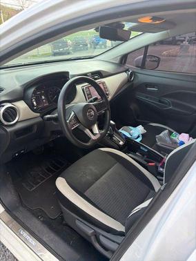 Aspen White TriCoat Pearl 2020 Nissan Versa 1.6 SV