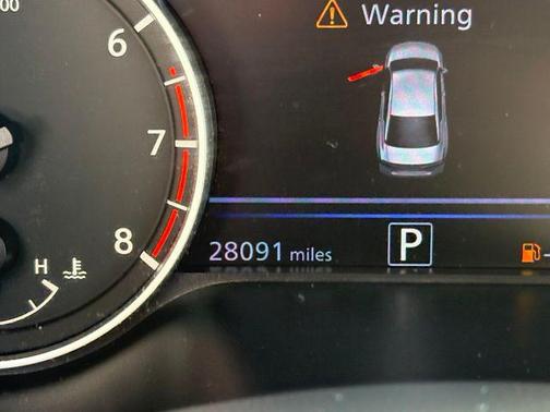Pearl White 2023 Nissan Altima 2.5 SV