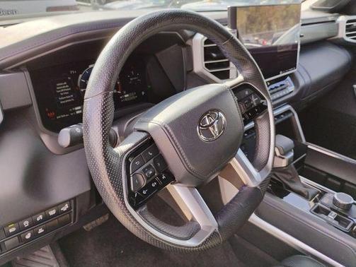2022 Toyota Tundra Platinum
