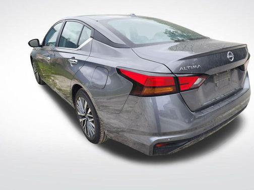 Gun Metallic 2025 Nissan Altima 2.5 SV