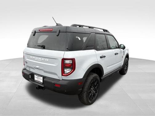 Space White Metallic 2026 Ford Bronco Sport Badlands