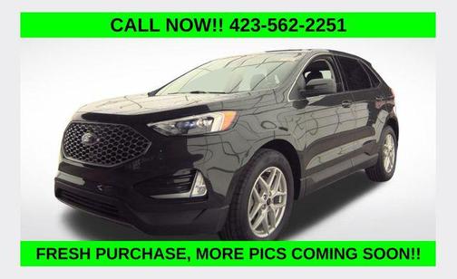 Green Metallic 2023 Ford Edge SEL
