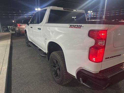 2024 Chevrolet Silverado 1500 Custom Trail Boss