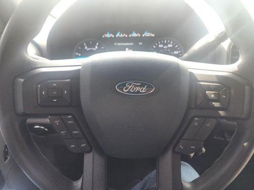Oxford White 2022 Ford F-250 XLT