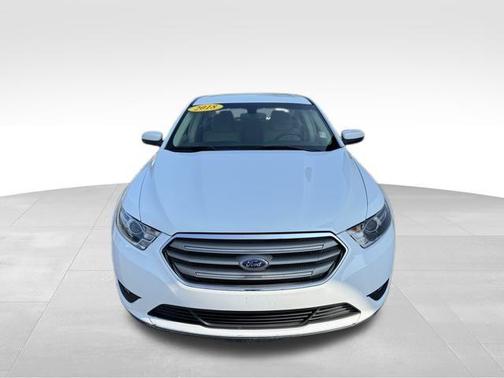 2018 Ford Taurus SEL