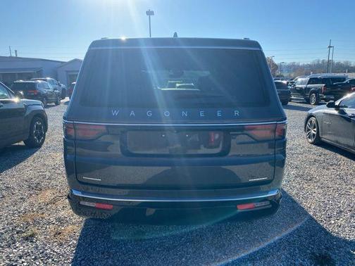 2022 Jeep Wagoneer Series II 4x4