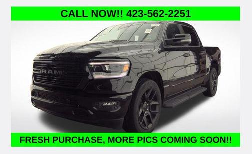 Diamond Black Crystal Pearlcoat 2023 RAM 1500 Laramie