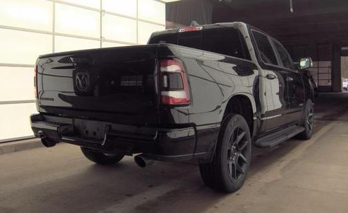 Diamond Black Crystal Pearlcoat 2023 RAM 1500 Laramie