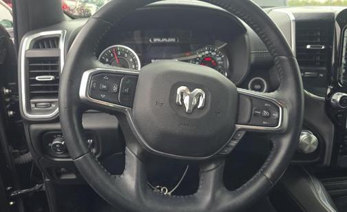 Diamond Black Crystal Pearlcoat 2023 RAM 1500 Laramie
