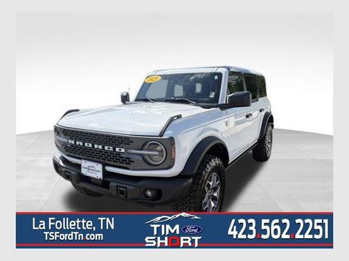 Oxford White 2025 Ford Bronco Badlands