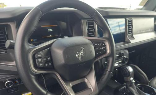 Oxford White 2025 Ford Bronco Badlands