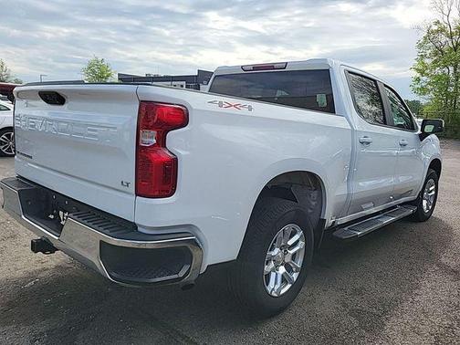 Summit White 2023 Chevrolet Silverado 1500 LT