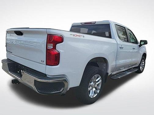 Summit White 2023 Chevrolet Silverado 1500 LT