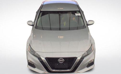 Brilliant Silver Metallic 2022 Nissan Altima S FWD
