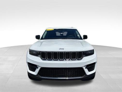 2023 Jeep Grand Cherokee Laredo
