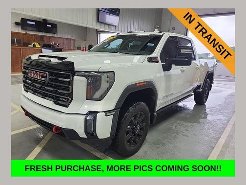 Summit White 2024 GMC Sierra 2500 AT4