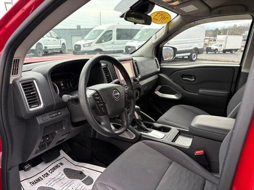 2023 Nissan Frontier SV