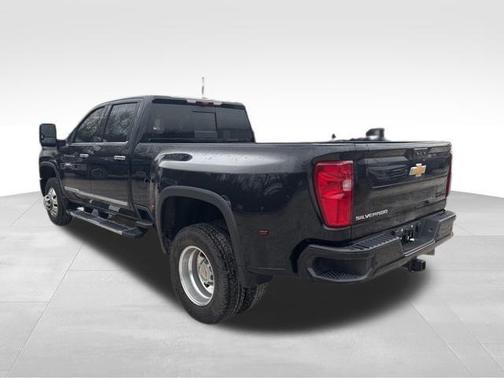 2024 Chevrolet Silverado 3500 High Country