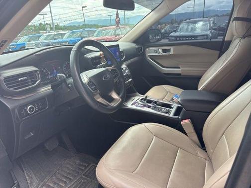 Agate Black Metallic 2024 Ford Explorer Limited
