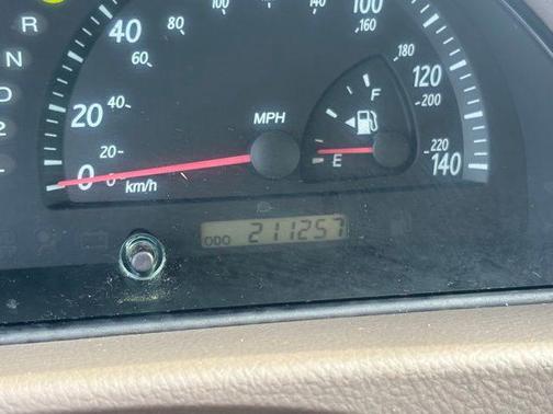 2004 Toyota Camry XLE
