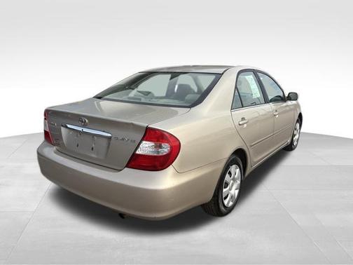 2004 Toyota Camry XLE