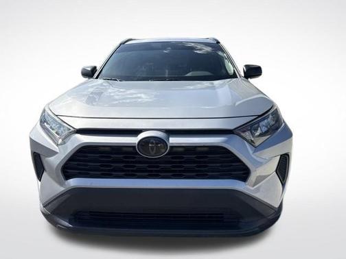 Silver Sky Metallic 2019 Toyota RAV4 LE