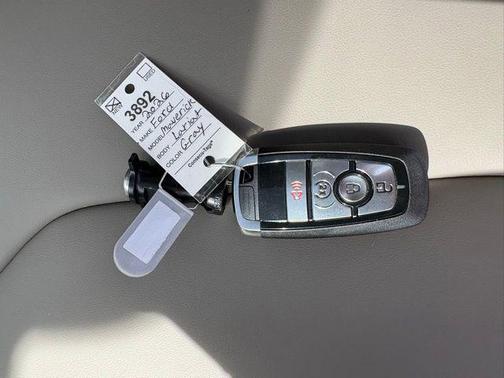 Carbonized Gray Metallic 2026 Ford Maverick Lariat