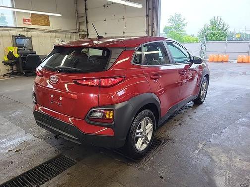 Pulse Red 2021 Hyundai KONA SE