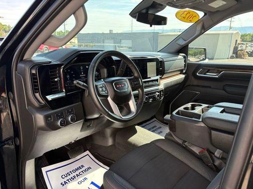 Onyx Black 2023 GMC Sierra 1500 Elevation