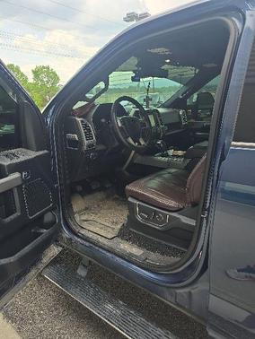 Ruby Red Metallic Tinted Clearcoat 2015 Ford F-150 Platinum