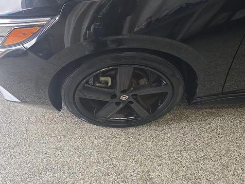 Super Black 2022 Nissan Sentra SR