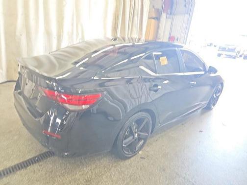 Super Black 2022 Nissan Sentra SR