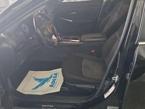 Super Black 2022 Nissan Sentra SR