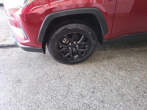 Pearl 2023 Toyota RAV4 LE